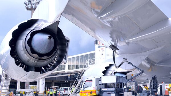 Wetter‑ und explosionsgeschützte Edelstahl‑Messtechnik für Druck‑ und Temperaturmessung in Tank‑ und Betankungsanlagen.