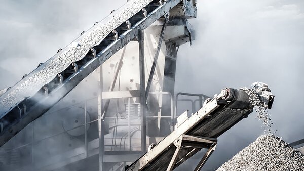 Robuste Edelstahl‑Messtechnik zur Druck- und Temperaturüberwachung in staubigen und abrasiven Zement‑ und Baustoffanlagen.