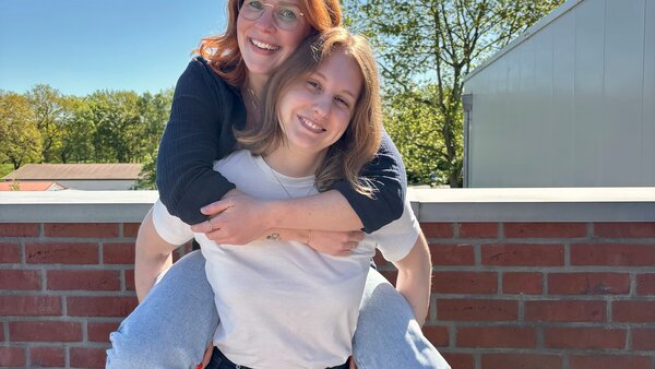 Isabelle Rothe und Lena Fellner von Labom