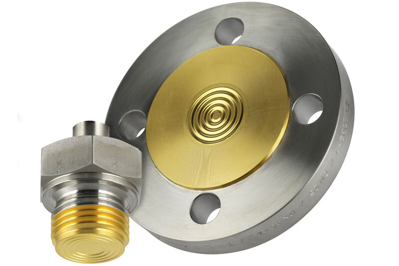 Flanschdruckmittler und Einschraubgewinde mit einer dünnen Metallmembran. Flanschdruckmittler und Einschraubgewinde mit einer dünnen Metallmembran.